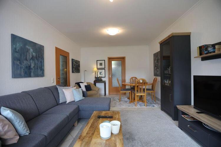 Holiday Flat With Idyllic Garden In Daun Exteriör bild