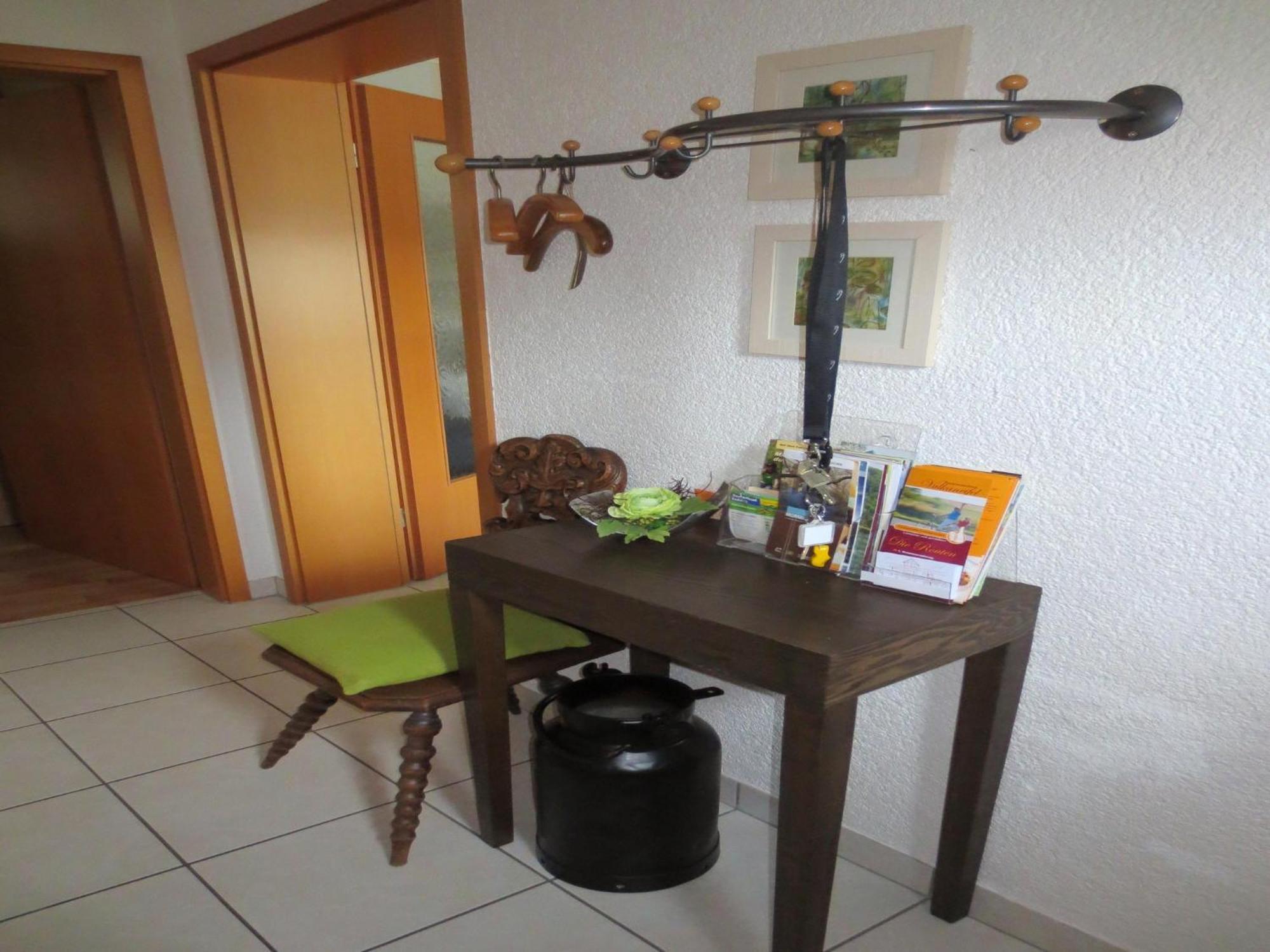 Holiday Flat With Idyllic Garden In Daun Exteriör bild