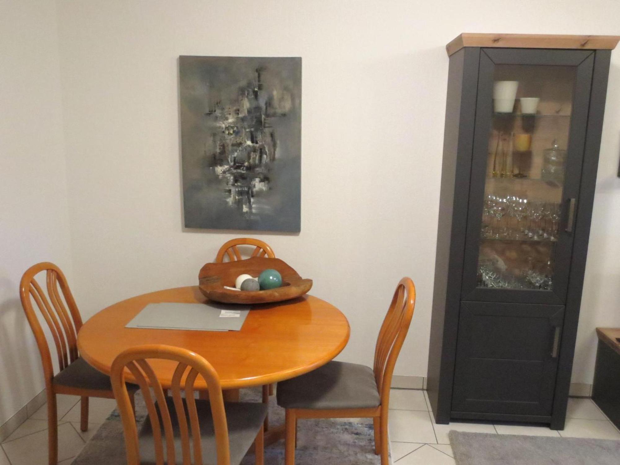 Holiday Flat With Idyllic Garden In Daun Exteriör bild